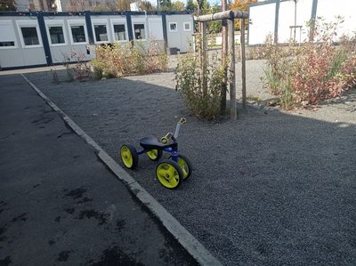 Холодно, волого, але з’їжджати ми не хочемо. Репортаж із модульного містечка Холодно, волого, але з’їжджати ми не хочемо. Репортаж із модульного містечка