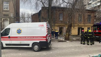У будинку у середмісті Дніпра стався вибух газу: поранено літнього чоловіка У будинку у середмісті Дніпра стався вибух газу: поранено літнього чоловіка