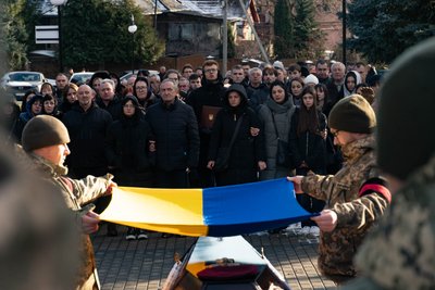 В Ужгороді попрощалися із полеглим захисником Михайлом Шуляковським