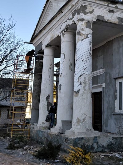 На Вінниччині громада ремонтує Свято-Успенський храм — уже зібрали 100 тисяч На Вінниччині громада ремонтує Свято-Успенський храм — уже зібрали 100 тисяч