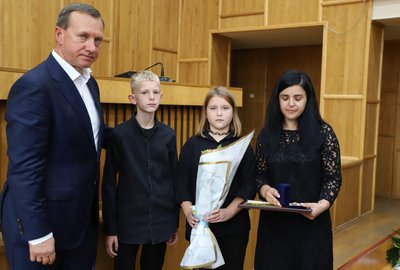 22 загиблим на війні ужгородцям надали звання "Почесний громадянин Ужгорода" 22 загиблим на війні ужгородцям надали звання "Почесний громадянин Ужгорода"