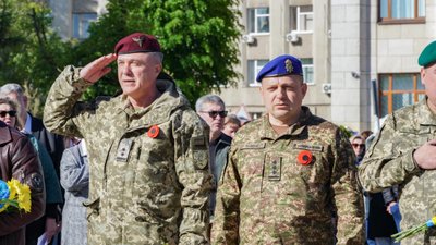 У Житомирі вшанували пам’ять загиблих під час Другої світової війни У Житомирі вшанували пам’ять загиблих під час Другої світової війни
