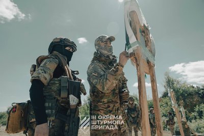 "Ми одна велика родина". У Сумах 3 штурмова бригада інформує про можливості приєднання "Ми одна велика родина". У Сумах 3 штурмова бригада інформує про можливості приєднання