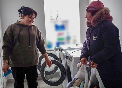 Розбір завалів та облаштування сховищ: скільки людей приєдналися до "Армії відновлення" на Донеччині