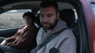 "Швидка" невкладається в нормативи, водії обирають їхати ґрунтовою дорогою: який стан доріг на прикордонні Чернігівщини "Швидка" невкладається в нормативи, водії обирають їхати ґрунтовою дорогою: який стан доріг на прикордонні Чернігівщини