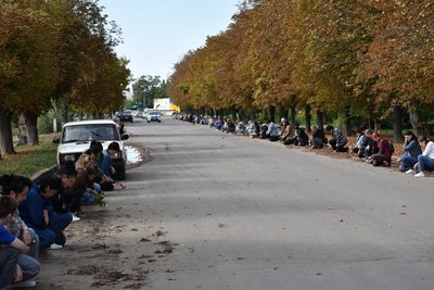 На Миколаївщині попрощалися із військовослужбовцем Русланом Соненком На Миколаївщині попрощалися із військовослужбовцем Русланом Соненком