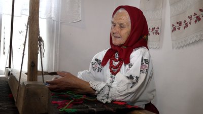 "Я його, моя мила, не можу забути ще й зараз" — 94-річна Надія Шваб про свого чоловіка "Я його, моя мила, не можу забути ще й зараз" — 94-річна Надія Шваб про свого чоловіка