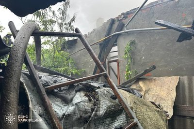 У Харкові згорів приватний будинок в Основ'янському районі 7.05.2025 У Харкові згорів приватний будинок в Основ'янському районі 7.05.2025