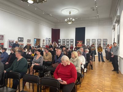 "Він був одержимий мистецтвом": у Черкасах презентували виставку памʼяті Миколи Теліженка "Він був одержимий мистецтвом": у Черкасах презентували виставку памʼяті Миколи Теліженка