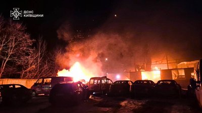 Атака РФ на Київщину в ніч на 27 грудня: загинула жінка Атака РФ на Київщину в ніч на 27 грудня: загинула жінка