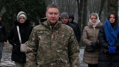 У Чернігові в останню путь провели бійця Нацполіції "Лють" Андрія Слаутіна У Чернігові в останню путь провели бійця Нацполіції "Лють" Андрія Слаутіна