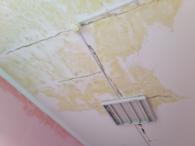 Ремонт буде масштабнішим: у Львові відновлюють пошкоджений внаслідок обстрілу дитсадок Ремонт буде масштабнішим: у Львові відновлюють пошкоджений внаслідок обстрілу дитсадок