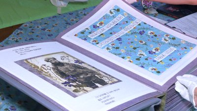 Вишиту книгу поета Максима Кривцова презентували у Рівному Вишиту книгу поета Максима Кривцова презентували у Рівному