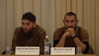 "Заради вас стоять війська": у Черкасах відбулася зустріч школярів із захисниками "Заради вас стоять війська": у Черкасах відбулася зустріч школярів із захисниками