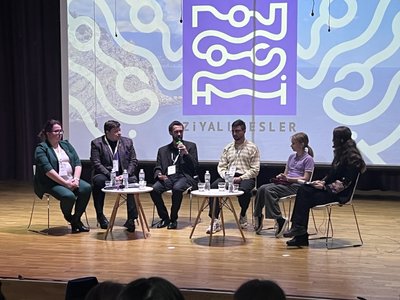 Kıyivde qırımtatar tiliniñ saqlanuvı muzakere etildi: "Ziyalı sesler" leyhası nasıl çalışa