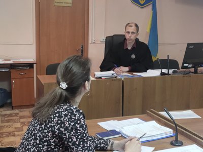 "Суд що є, що нема": в Тростянецькому районному суді на Сумщині працює один суддя "Суд що є, що нема": в Тростянецькому районному суді на Сумщині працює один суддя
