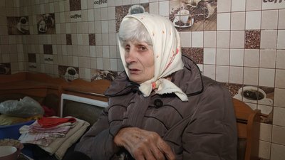 Сховалась від "шахедів" у шафі, будинок підстрибував: очевидці про атаку РФ на підприємство в Новгороді-Сіверському Сховалась від "шахедів" у шафі, будинок підстрибував: очевидці про атаку РФ на підприємство в Новгороді-Сіверському
