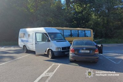 Потрійна ДТП: на Черкащині зіткнулися автобус і автівки Потрійна ДТП: на Черкащині зіткнулися автобус і автівки