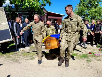 Похорон, прощання із Євгеном Сиротюком