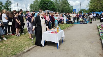 На Черкащині відкрили Алею Слави на честь полеглих військових На Черкащині відкрили Алею Слави на честь полеглих військових