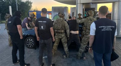Чоловіків затримали дорогою до кордону у Кам'янці-Подільському Чоловіків затримали дорогою до кордону у Кам'янці-Подільському