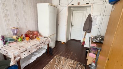 "Як дощ, то не будемо плавати": у Прилуках ремонтують гуртожиток, у якому живуть ВПО