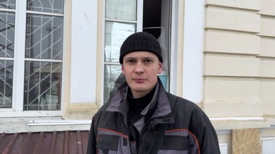 У П'ятихатках на Дніпропетровщині через удар РФ пошкоджено залізничну станцію У П'ятихатках на Дніпропетровщині через удар РФ пошкоджено залізничну станцію