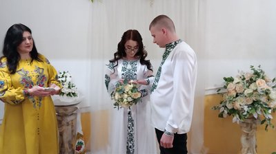 Побралися у День закоханих: скільки пар зареєстрували шлюб у Луцькому ДРАЦСі Побралися у День закоханих: скільки пар зареєстрували шлюб у Луцькому ДРАЦСі
