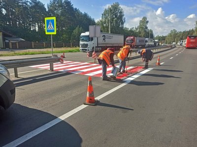 На трасі Київ — Ковель — Ягодин латають ями та оновлюють розмітку На трасі Київ — Ковель — Ягодин латають ями та оновлюють розмітку