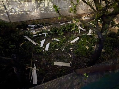 Через атаку РФ по Дніпровському району пошкоджені будинки в дачному кооперативі: що кажуть очевидці події