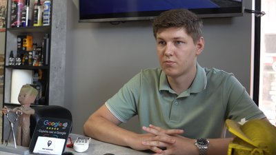 У Дніпрі біля банкомата знайшли закривавлений труп жінки: що відомо У Дніпрі біля банкомата знайшли закривавлений труп жінки: що відомо