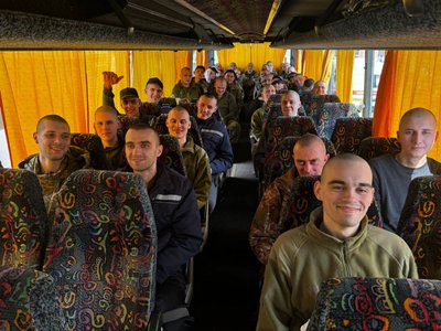 Під час останнього обміну із полону РФ повернулось 12 воїнів з Полтащини Під час останнього обміну із полону РФ повернулось 12 воїнів з Полтащини