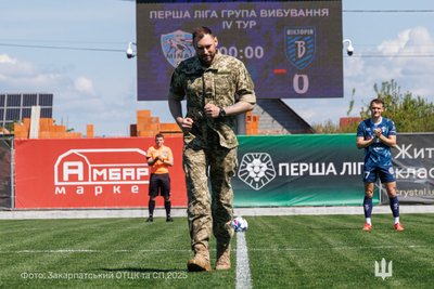 Перший удар пас зробив військовий: закарпатський ФК "Минай" програв "Вікторії" із Сум Перший удар пас зробив військовий: закарпатський ФК "Минай" програв "Вікторії" із Сум