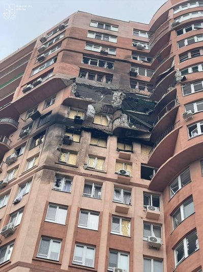 В Одесі пошкоджено житлові будинки та понад 20 авто: прокуратура розпочала розслідування В Одесі пошкоджено житлові будинки та понад 20 авто: прокуратура розпочала розслідування