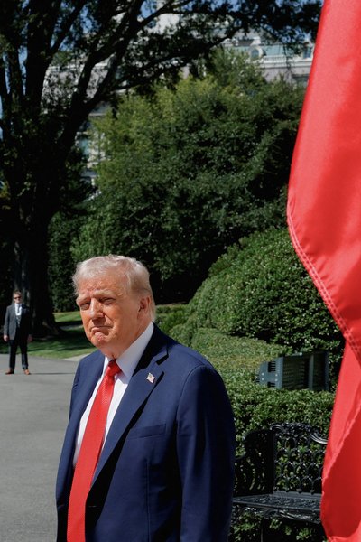 Президент США Дональд Трамп на галявині Білого дому у Вашингтоні, США, 3 вересня 2025 року Президент США Дональд Трамп на галявині Білого дому у Вашингтоні, США, 3 вересня 2025 року