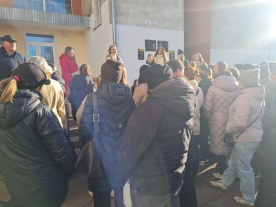 Чи переведуть початкові класи ліцею №34 Житомира у дитсадок? Батьки шукають відповіді Чи переведуть початкові класи ліцею №34 Житомира у дитсадок? Батьки шукають відповіді