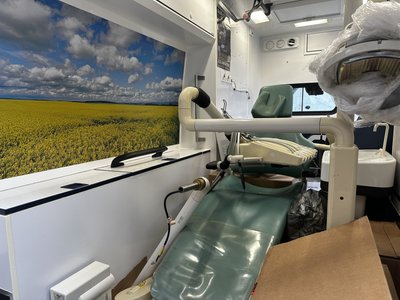 Музиканти у Нідерландах назбирали на пересувний стоматкабінет для ЗСУ Музиканти у Нідерландах назбирали на пересувний стоматкабінет для ЗСУ