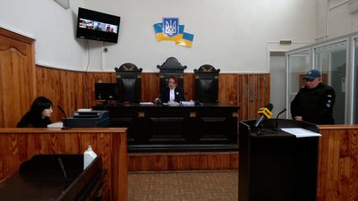 Просив про відвід прокурора: у Ніжині продовжують судити командира — підозрюваного у спробі продажу трофейної техніки Просив про відвід прокурора: у Ніжині продовжують судити командира — підозрюваного у спробі продажу трофейної техніки