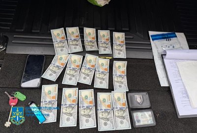 Хабар за допомогу в ухиленні від мобілізації: у Дніпрі поліцейського підозрюють у корупції Хабар за допомогу в ухиленні від мобілізації: у Дніпрі поліцейського підозрюють у корупції