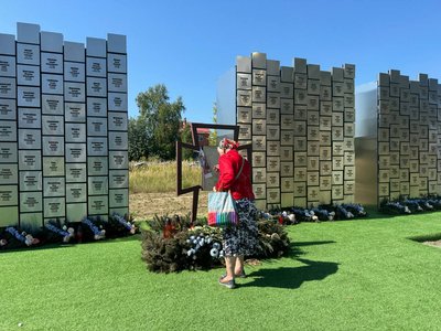 На Київщині предстоятель УПЦ Епіфаній освятив храм святого апостола Андрія Первозваного На Київщині предстоятель УПЦ Епіфаній освятив храм святого апостола Андрія Первозваного