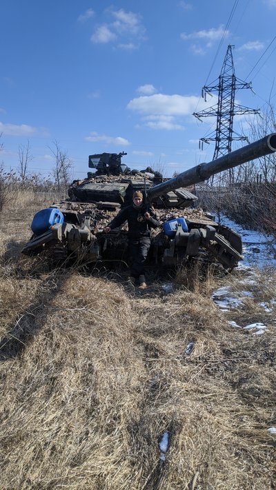 "Давимо на противника": танкіст 41 ОМБР розповів, як нищать російські позиції "Давимо на противника": танкіст 41 ОМБР розповів, як нищать російські позиції
