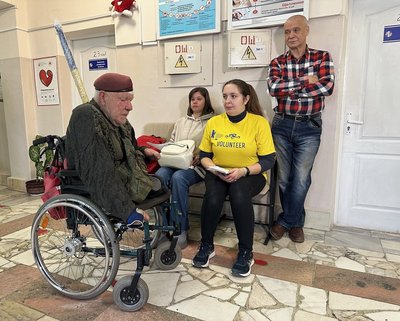 "Віддаємо свою кров, щоб врятувати чиєсь життя". Історії закарпатських волонтерів