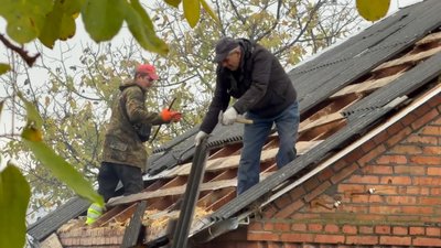 Двоє загиблих, п'ятеро травмованих: наслідки російської атаки на Хмельниччині 19 жовтня Двоє загиблих, п'ятеро травмованих: наслідки російської атаки на Хмельниччині 19 жовтня