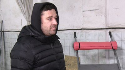 Волонтер Євген розповів, перший евакуаційний візок відправили військовим на передову раніше Волонтер Євген розповів, перший евакуаційний візок відправили військовим на передову раніше