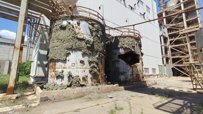 Червоний шлам Миколаївського глиноземного заводу: що містить і як його можуть переробляти Червоний шлам Миколаївського глиноземного заводу: що містить і як його можуть переробляти