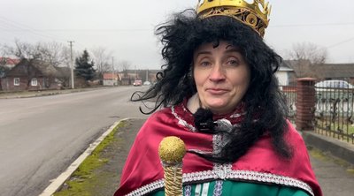 На Рівненщині збирали гроші для військових у вертепі з колядою На Рівненщині збирали гроші для військових у вертепі з колядою