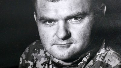 "Осколок відсік руку і попав у щелепу": історія волинського ветерана війни Михайла Бартошика "Осколок відсік руку і попав у щелепу": історія волинського ветерана війни Михайла Бартошика