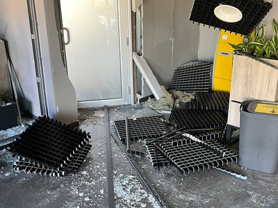 Російська армія 18 квітня атакувала ракетою Дніпро: що відбувається на місці події Російська армія 18 квітня атакувала ракетою Дніпро: що відбувається на місці події