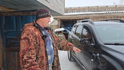 "Єдиний, хто тут чистить дороги — місцевий фермер": як живе село на Чернігівщині за 17 км від Росії "Єдиний, хто тут чистить дороги — місцевий фермер": як живе село на Чернігівщині за 17 км від Росії