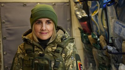 "Барвінок" медикиня 30-ї окремої механізованої бригади Уляна Донецька область 20 грудня 2024 рік "Барвінок" медикиня 30-ї окремої механізованої бригади Уляна Донецька область 20 грудня 2024 рік